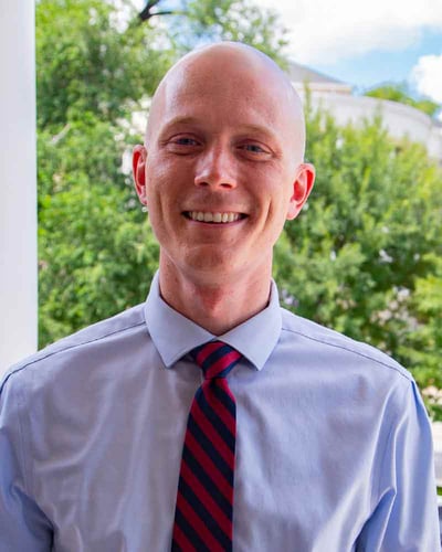 Joshua Smith headshot