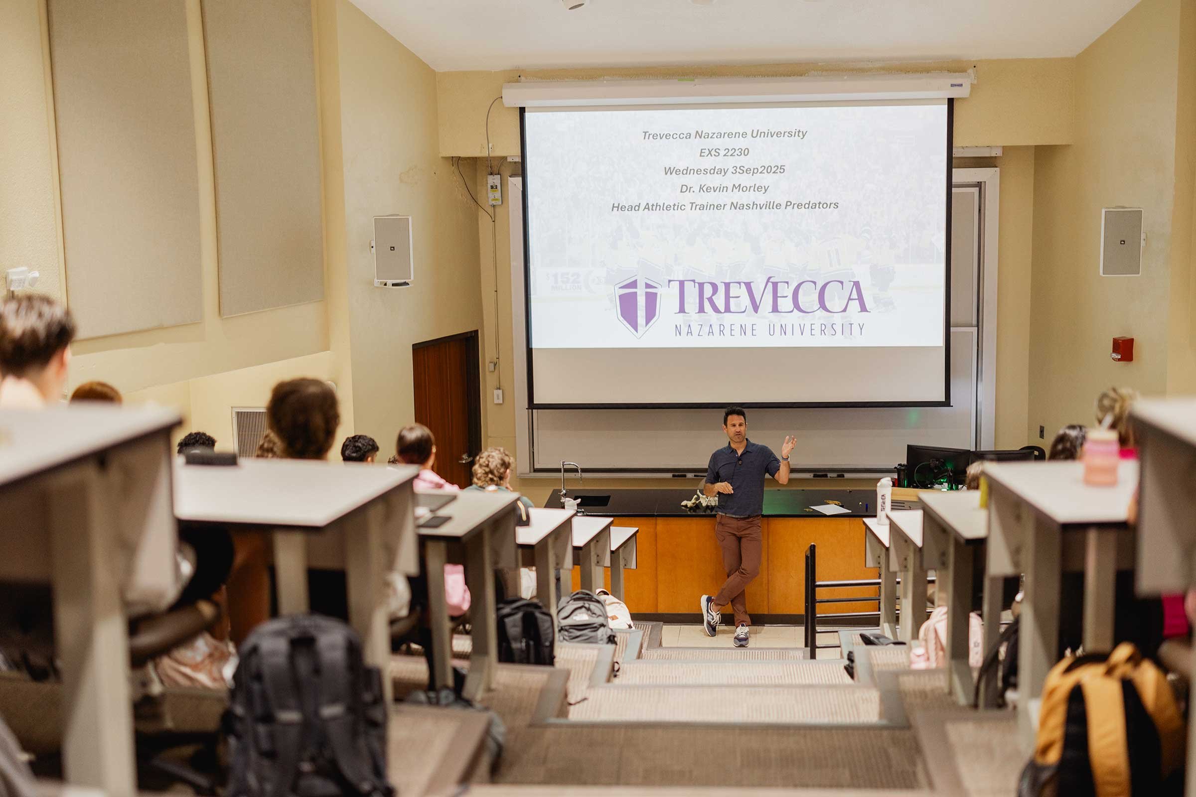 Nashville Predators Head Trainer Visits Trevecca Exercise Science Class