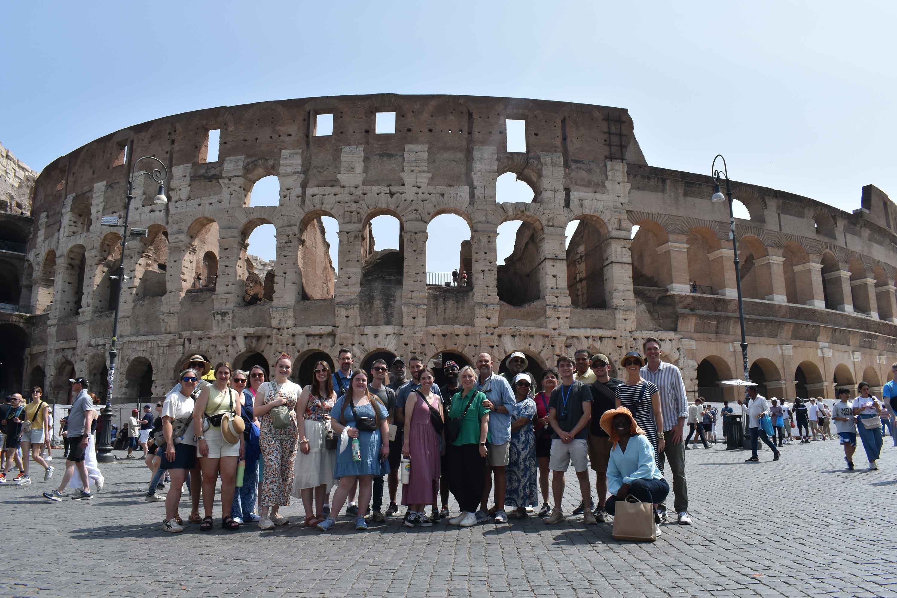 25-Blog-Photo-Posts_Romans-in-Rome