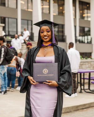 26-Blog-Photo-Posts_2026-Grads-Experiences-4